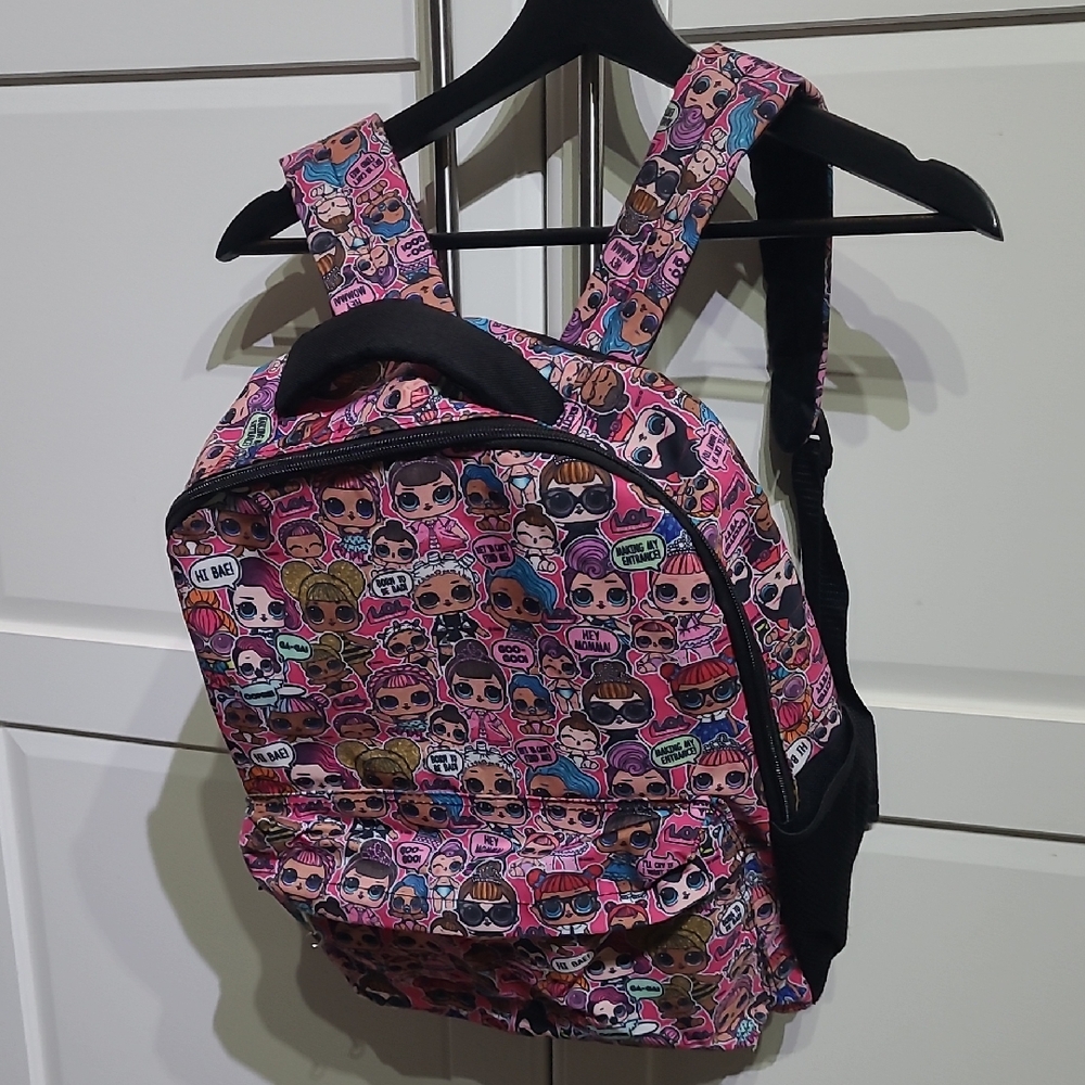 GIRLS LOL BACKPACK BLACK BACK AND Black net drink holder on each side.2 SupperS